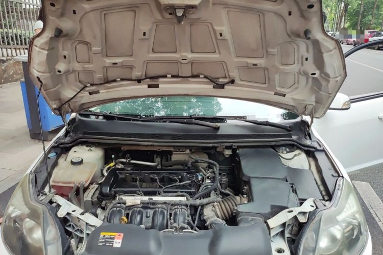 Used Ford Focus 2013 Hatchback Classic 1.8L Automatic Base Model Engine Bay