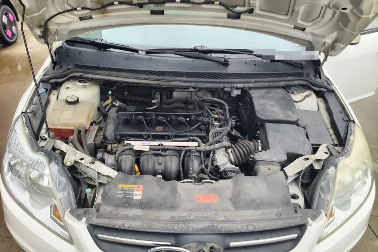 Used Ford Focus 2013 Sedan Classic 1.8L Automatic Base Model Engine Bay