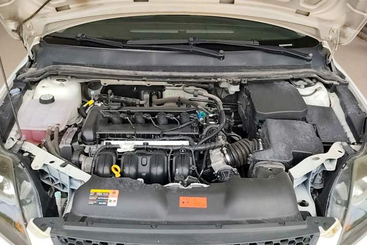 Used Ford Focus 2013 Hatchback Classic 1.8L Automatic Base Model Engine Bay