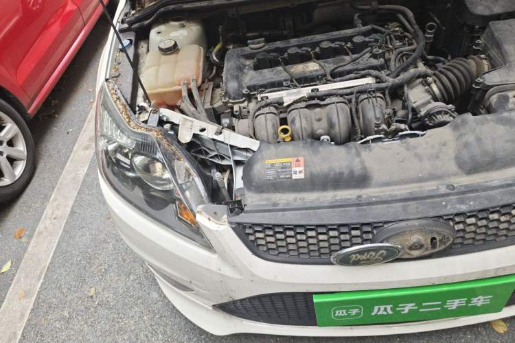 Used Ford Focus 2013 Hatchback Classic 1.8L Automatic Millionth Anniversary Edition Engine Bay Right