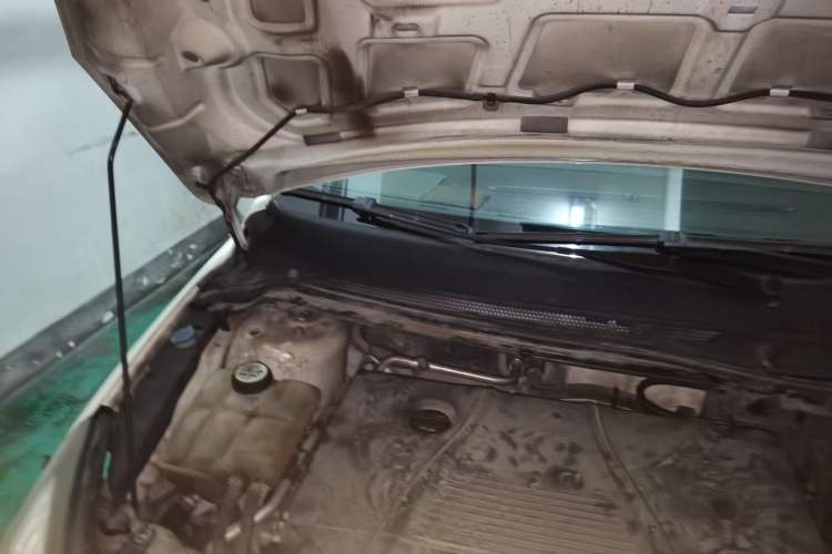 Used Ford Focus 2013 Hatchback Classic 1.8L Automatic Fashion Edition Engine Bay Right