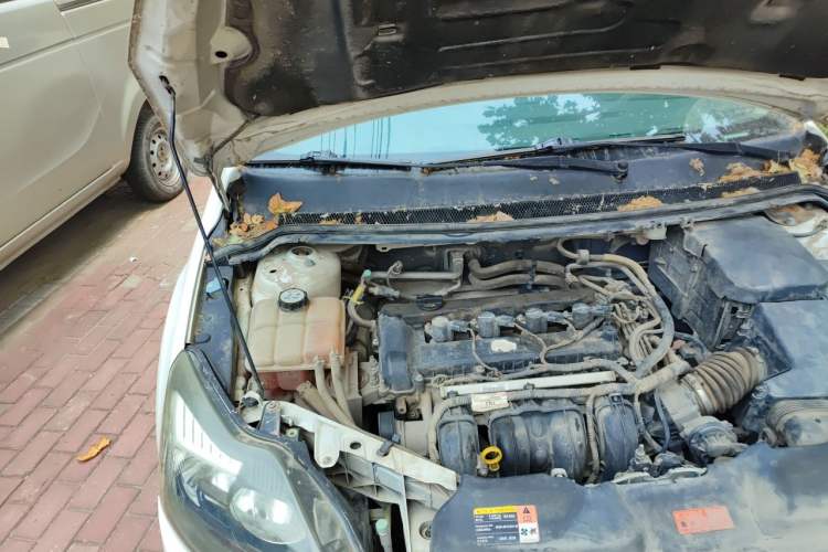 Used Ford Focus 2013 Hatchback Classic 1.8L Manual Base Model Engine Bay Right