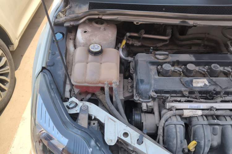 Used Ford Focus 2013 Hatchback Classic 1.8L Automatic Base Model Engine Bay Right
