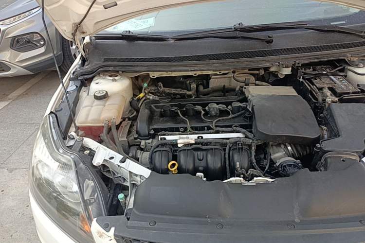 Used Ford Focus 2013 Hatchback Classic 1.8L Automatic Base Model Engine Bay Right