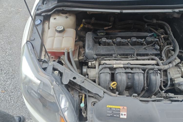 Used Ford Focus 2013 Hatchback Classic 1.8L Manual Base Model Engine Bay Right