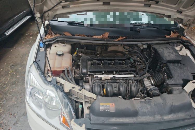 Used Ford Focus 2013 Sedan Classic 1.8L Automatic Millionth Anniversary Edition Engine Bay Right
