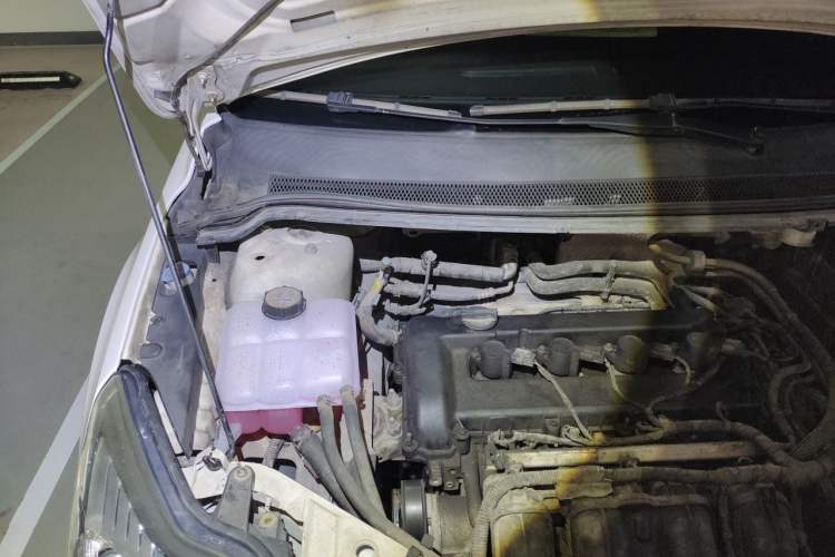 Used Ford Focus 2013 Hatchback Classic 1.8L Automatic Base Model Engine Bay Right