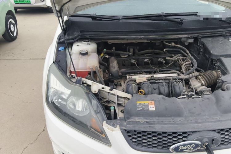 Used Ford Focus 2013 Hatchback Classic 1.8L Manual Base Model Engine Bay Right
