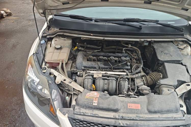 Used Ford Focus 2013 Hatchback Classic 1.8L Manual Base Model Engine Bay Right