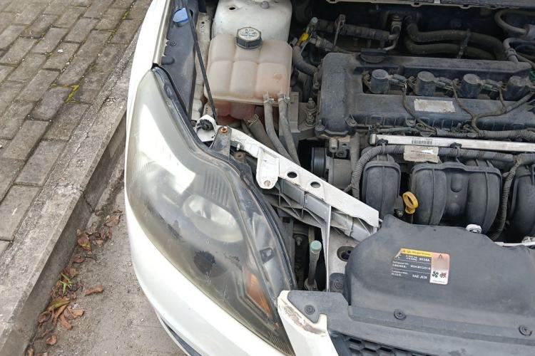 Used Ford Focus 2013 Hatchback Classic 1.8L Manual Base Model Engine Bay Right