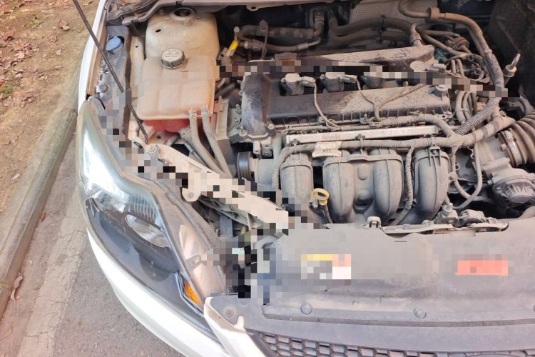 Used Ford Focus 2013 Hatchback Classic 1.8L Automatic Base Model Engine Bay Right