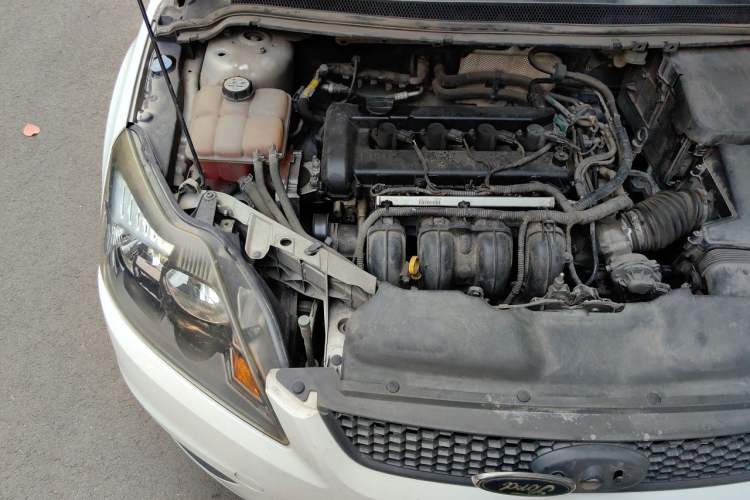 Used Ford Focus 2013 Hatchback Classic 1.8L Automatic Base Model Engine Bay Right