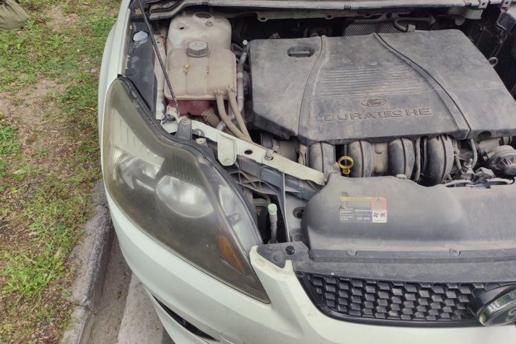 Used Ford Focus 2013 Hatchback Classic 1.8L Automatic Fashion Edition Engine Bay Right