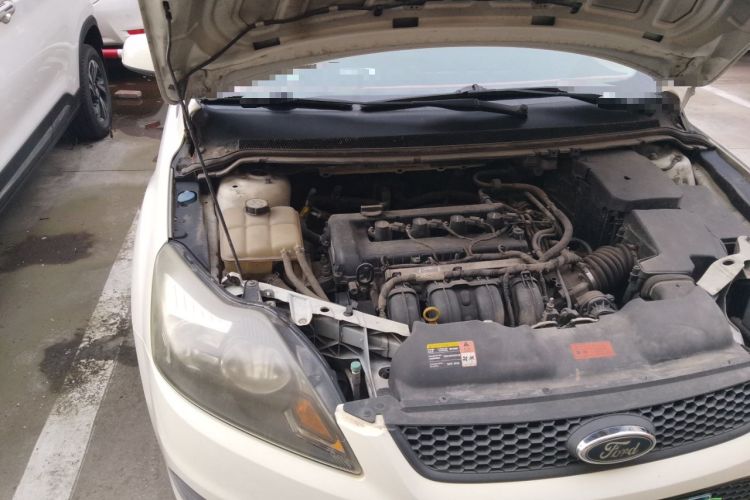 Used Ford Focus 2013 Hatchback Classic 1.8L Manual Base Model Engine Bay Right