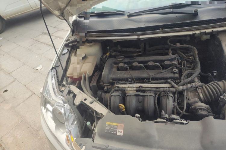 Used Ford Focus 2013 Hatchback Classic 1.8L Manual Base Model Engine Bay Right