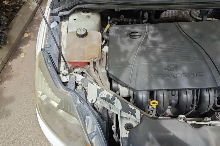 Used Ford Focus 2013 Hatchback Classic 1.8L Automatic Base Model Engine Bay Right