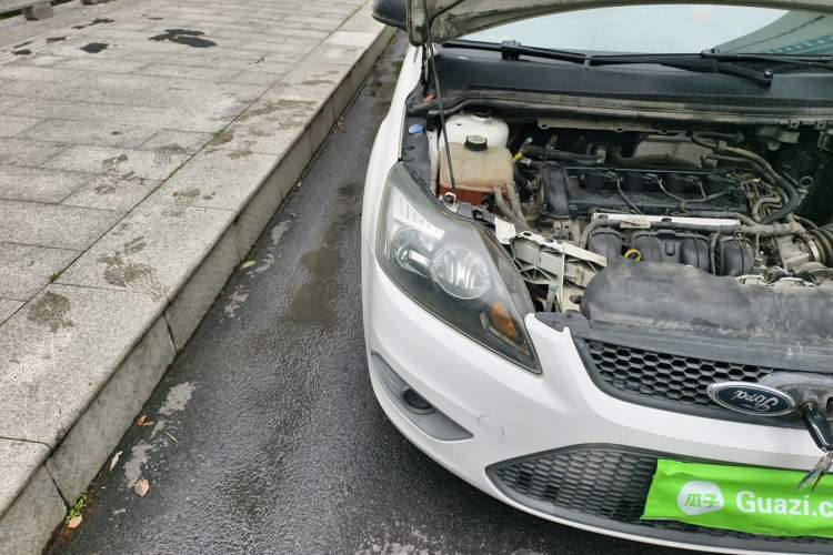 Used Ford Focus 2013 Hatchback Classic 1.8L Automatic Base Model Engine Bay Right