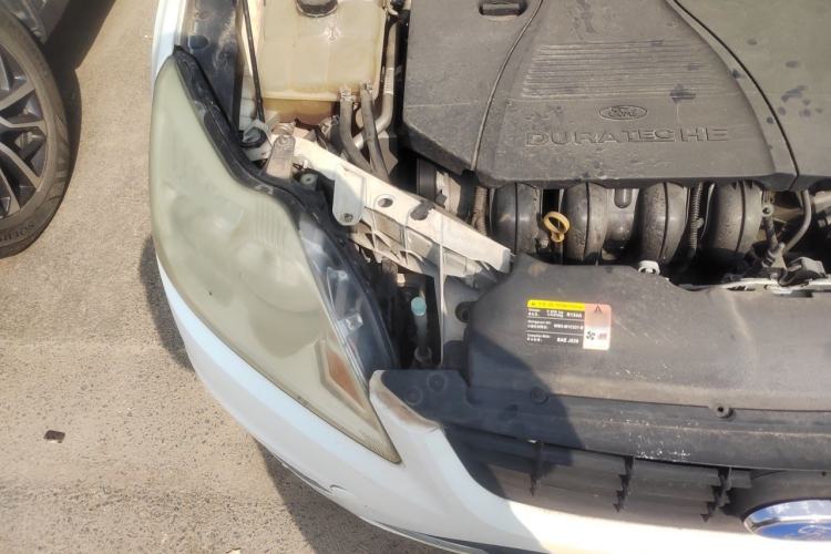 Used Ford Focus 2013 Sedan Classic 1.8L Automatic Fashion Edition Engine Bay Right