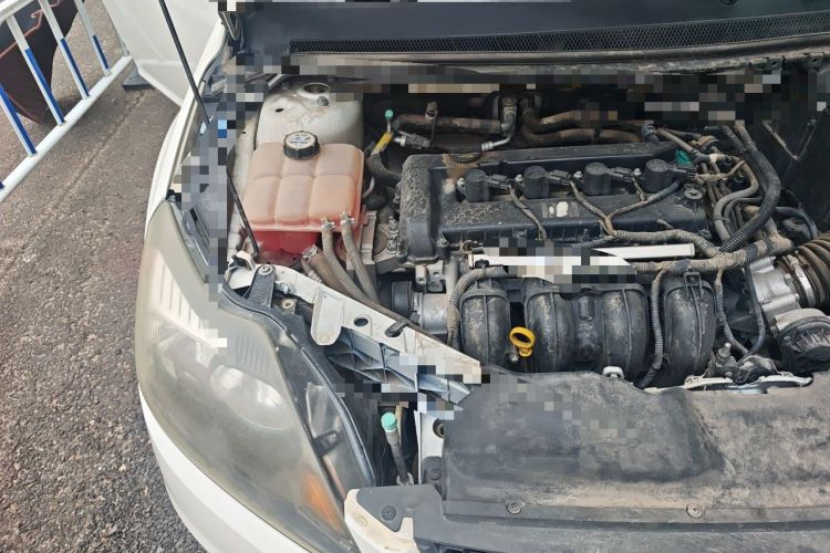 Used Ford Focus 2013 Hatchback Classic 1.8L Manual Base Model Engine Bay Right