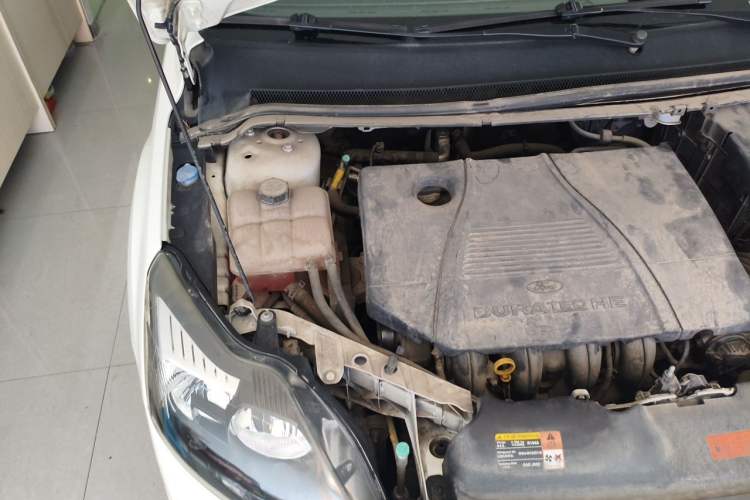 Used Ford Focus 2013 Hatchback Classic 1.8L Manual Millionth Anniversary Edition Engine Bay Right
