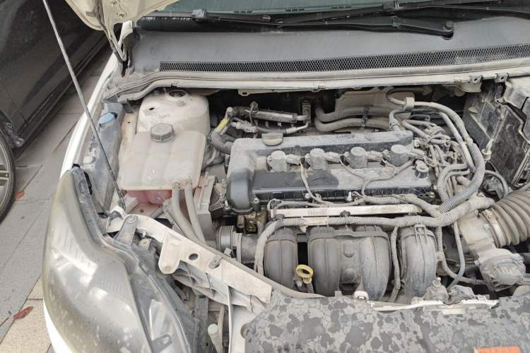 Used Ford Focus 2013 Hatchback Classic 1.8L Automatic Base Model Engine Bay Right