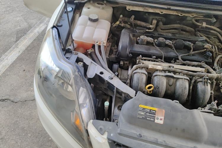 Used Ford Focus 2013 Hatchback Classic 1.8L Manual Base Model Engine Bay Right