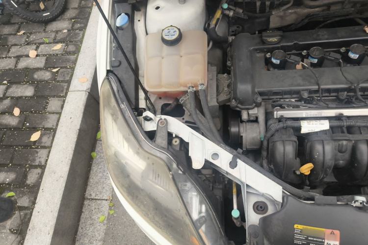 Used Ford Focus 2013 Hatchback Classic 1.8L Automatic Base Model Engine Bay Right