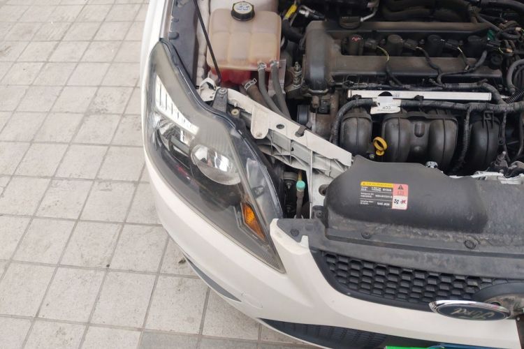 Used Ford Focus 2013 Hatchback Classic 1.8L Automatic Base Model Engine Bay Right