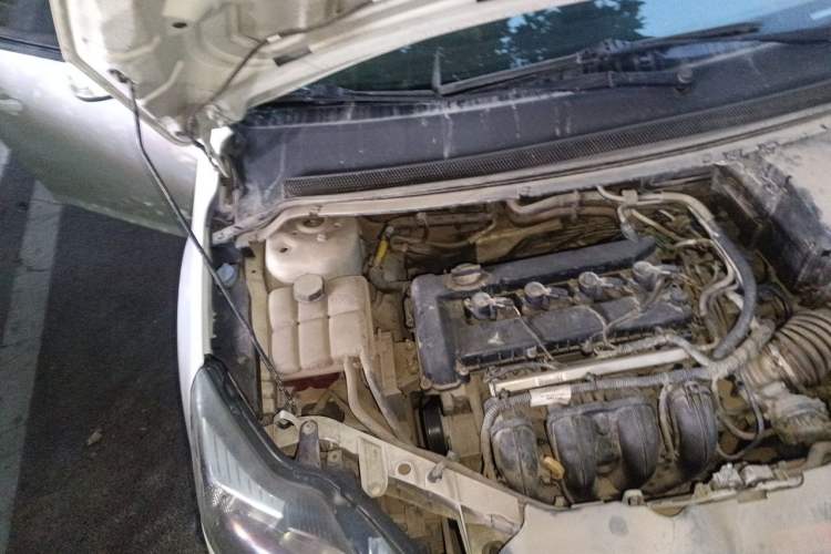 Used Ford Focus 2013 Hatchback Classic 1.8L Manual Base Model Engine Bay Right