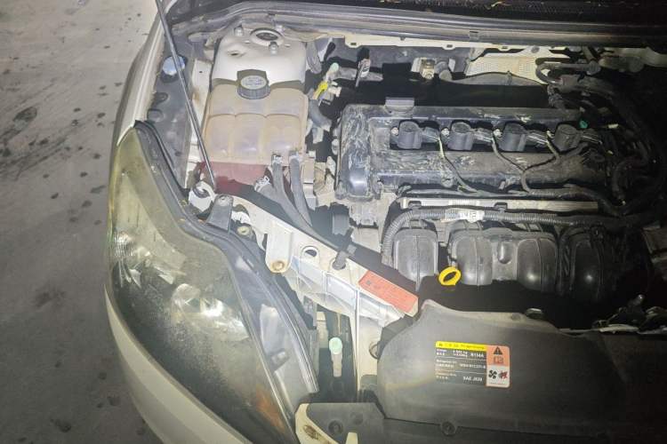 Used Ford Focus 2013 Hatchback Classic 1.8L Automatic Base Model Engine Bay Right