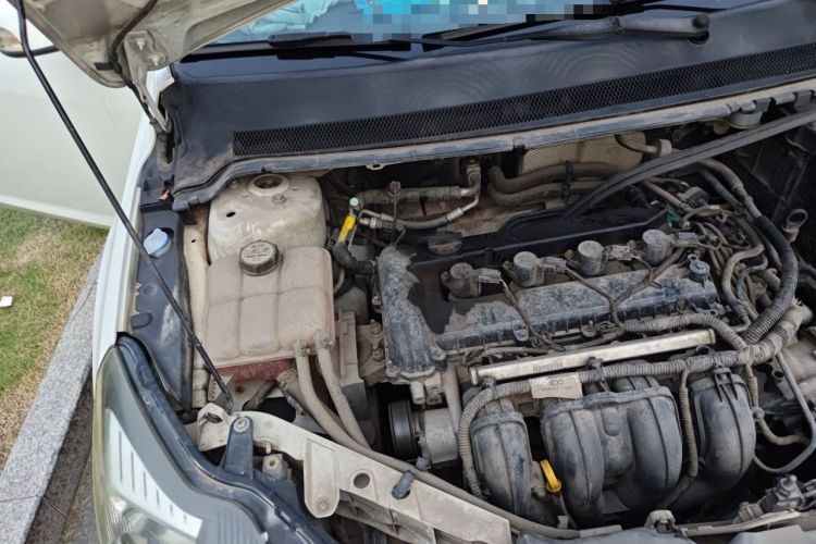 Used Ford Focus 2013 Hatchback Classic 1.8L Automatic Base Model Engine Bay Right