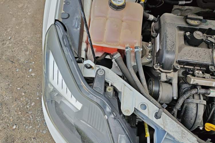 Used Ford Focus 2013 Hatchback Classic 1.8L Automatic Base Model Engine Bay Right