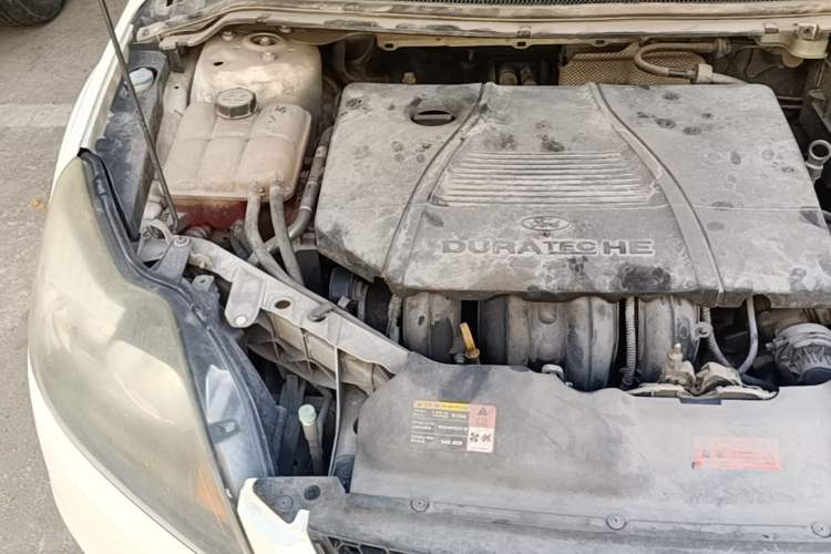 Used Ford Focus 2013 Hatchback Classic 1.8L Automatic Fashion Edition Engine Bay Right