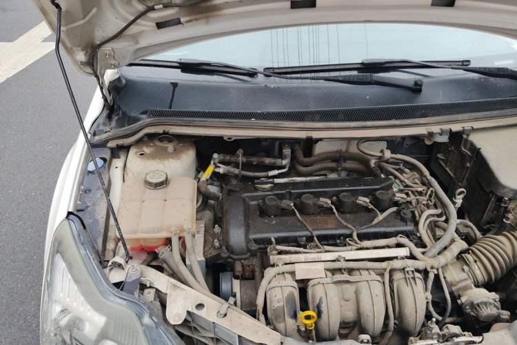 Used Ford Focus 2013 Hatchback Classic 1.8L Automatic Base Model Engine Bay Right
