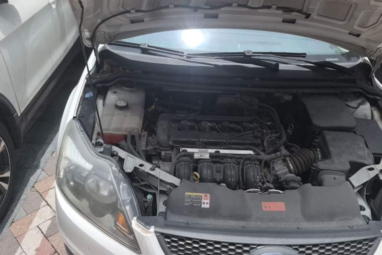 Used Ford Focus 2013 Hatchback Classic 1.8L Automatic Base Model Engine Bay Right