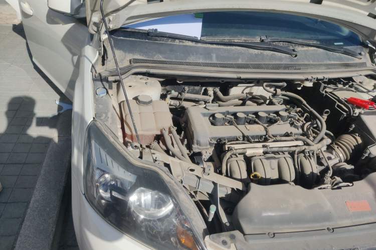 Used Ford Focus 2013 Hatchback Classic 1.8L Automatic Base Model Engine Bay Right