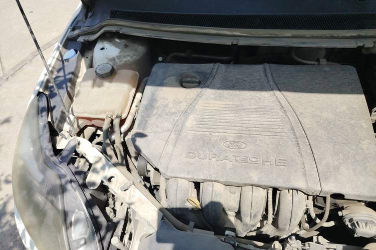 Used Ford Focus 2013 Hatchback Classic 1.8L Automatic Fashion Edition Engine Bay Right