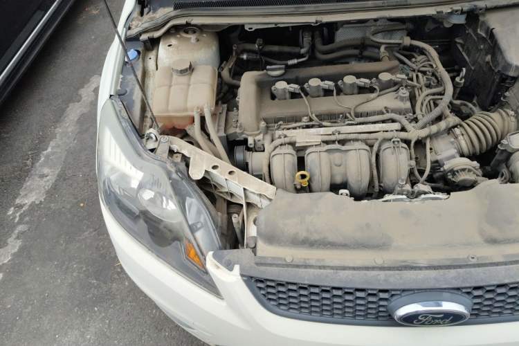 Used Ford Focus 2013 Hatchback Classic 1.8L Automatic Base Model Engine Bay Right