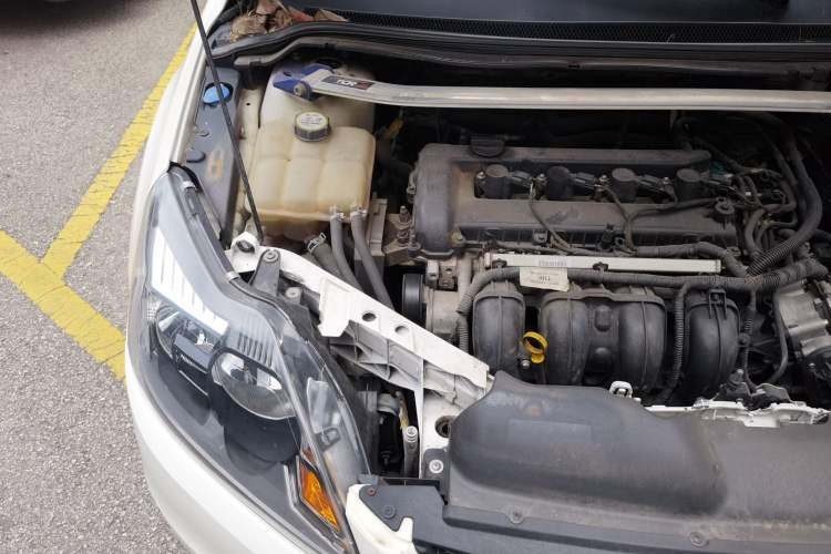 Used Ford Focus 2013 Hatchback Classic 1.8L Manual Base Model Engine Bay Right