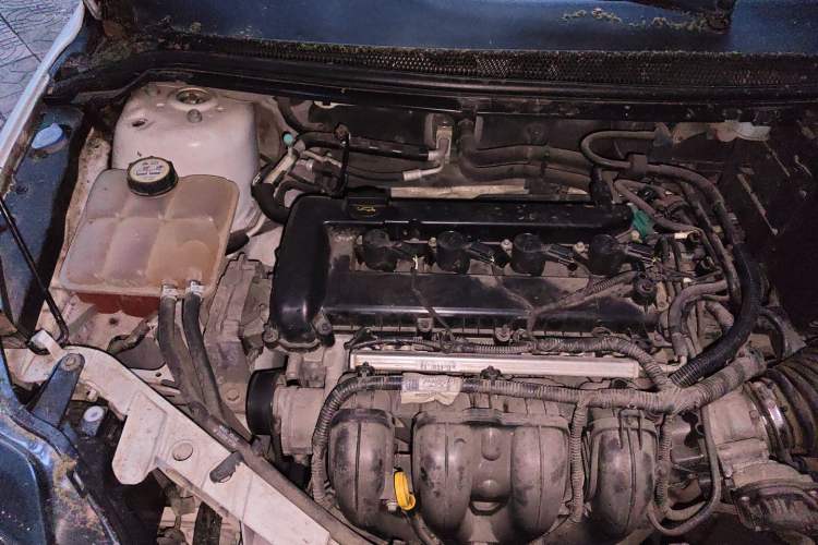 Used Ford Focus 2013 Hatchback Classic 1.8L Manual Base Model Engine Bay Right