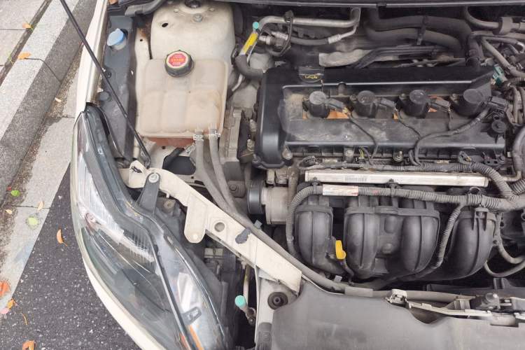 Used Ford Focus 2013 Hatchback Classic 1.8L Manual Base Model Engine Bay Right