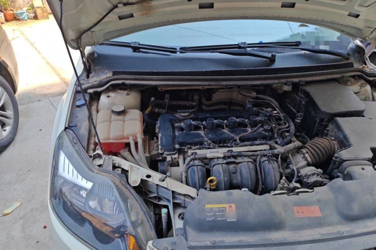Used Ford Focus 2013 Hatchback Classic 1.8L Automatic Millionth Anniversary Edition Engine Bay Right