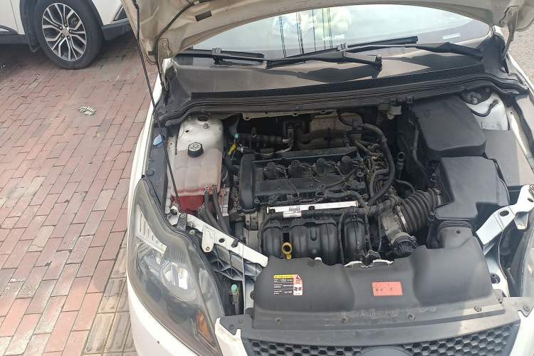 Used Ford Focus 2013 Hatchback Classic 1.8L Automatic Base Model Engine Bay Right
