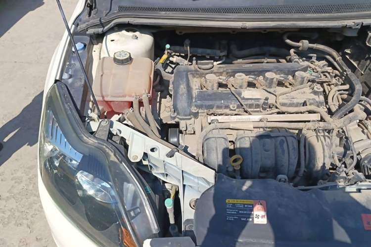 Used Ford Focus 2013 Hatchback Classic 1.8L Manual Base Model Engine Bay Right