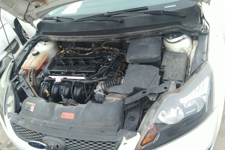 Used Ford Focus 2013 Hatchback Classic 1.8L Manual Base Model Engine Bay
