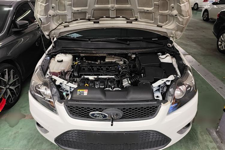 Used Ford Focus 2013 Hatchback Classic 1.8L Automatic Base Model Engine Bay
