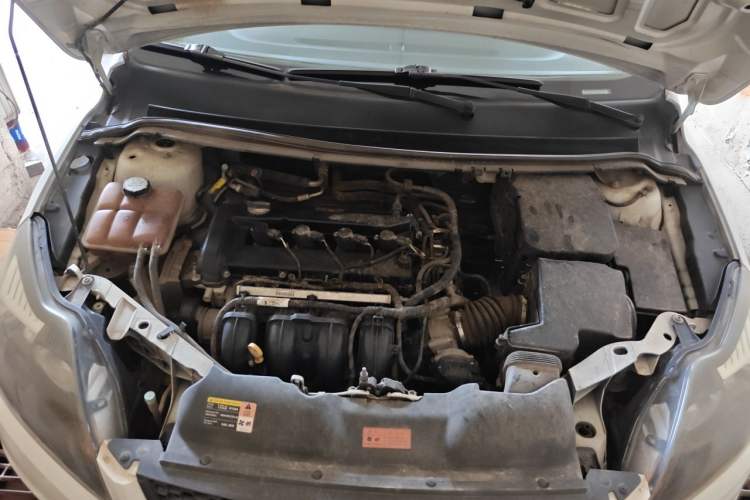 Used Ford Focus 2013 Hatchback Classic 1.8L Manual Base Model Engine Bay
