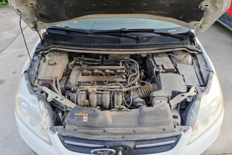 Used Ford Focus 2013 Sedan Classic 1.8L Automatic Base Model Engine Bay
