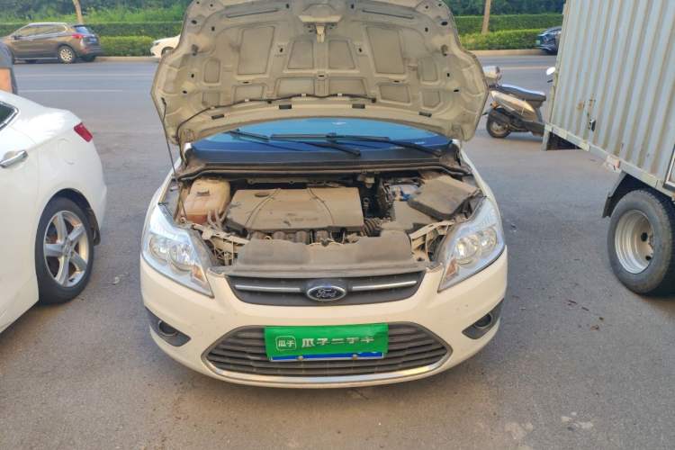 Used Ford Focus 2013 Sedan Classic 1.8L Automatic Fashion Edition Engine Bay