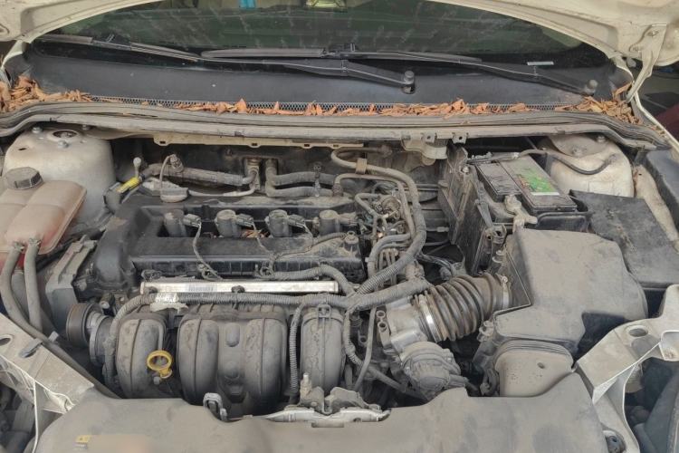Used Ford Focus 2013 Sedan Classic 1.8L Manual Base Model Engine Bay